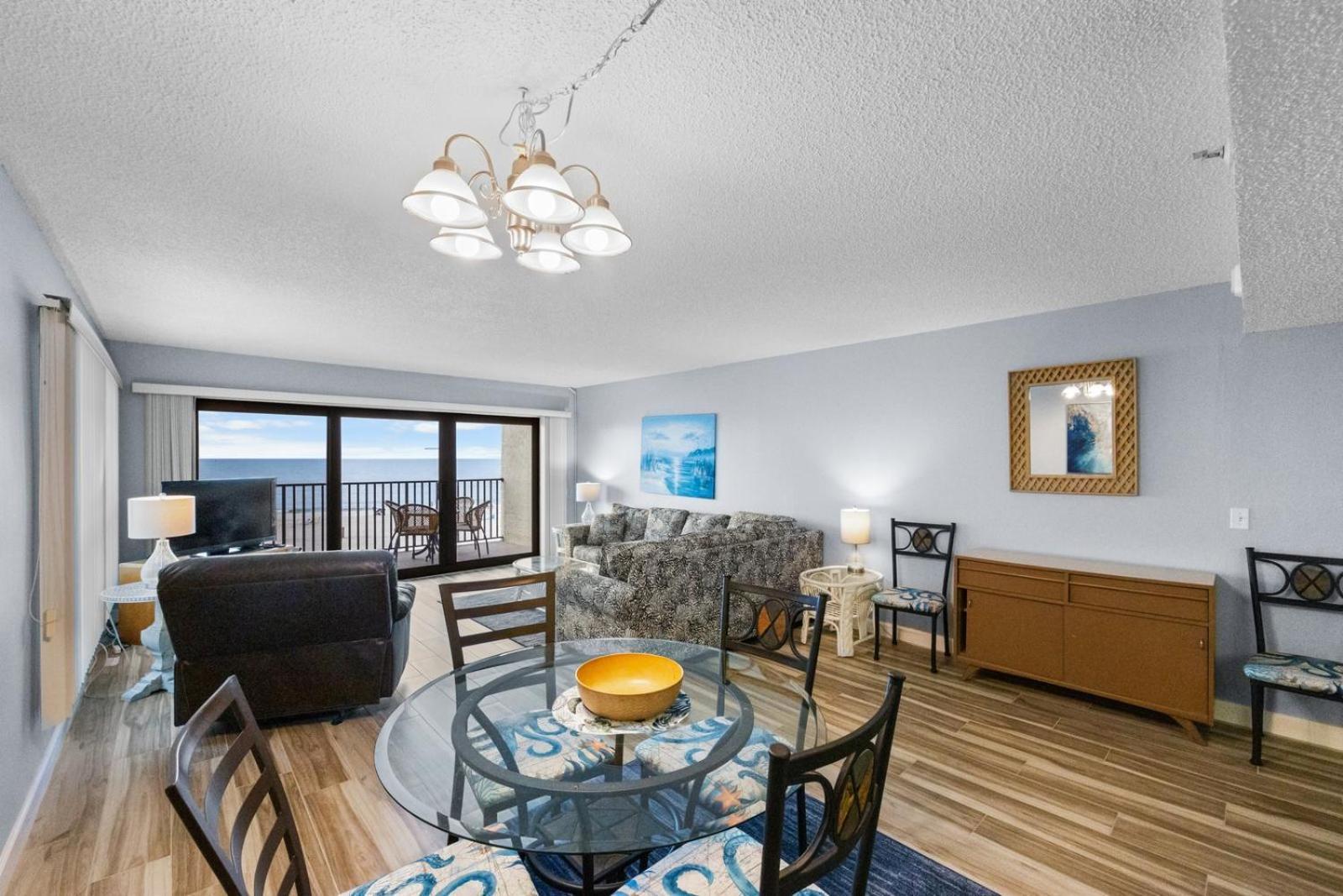 201 Sandy Shores Condos St. Pete Beach Bagian luar foto